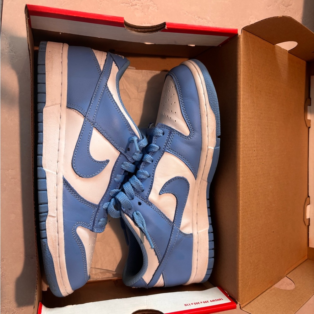 SOLD Nike Dunks
